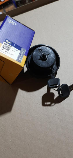 Крышка топливного бака VOE15171144