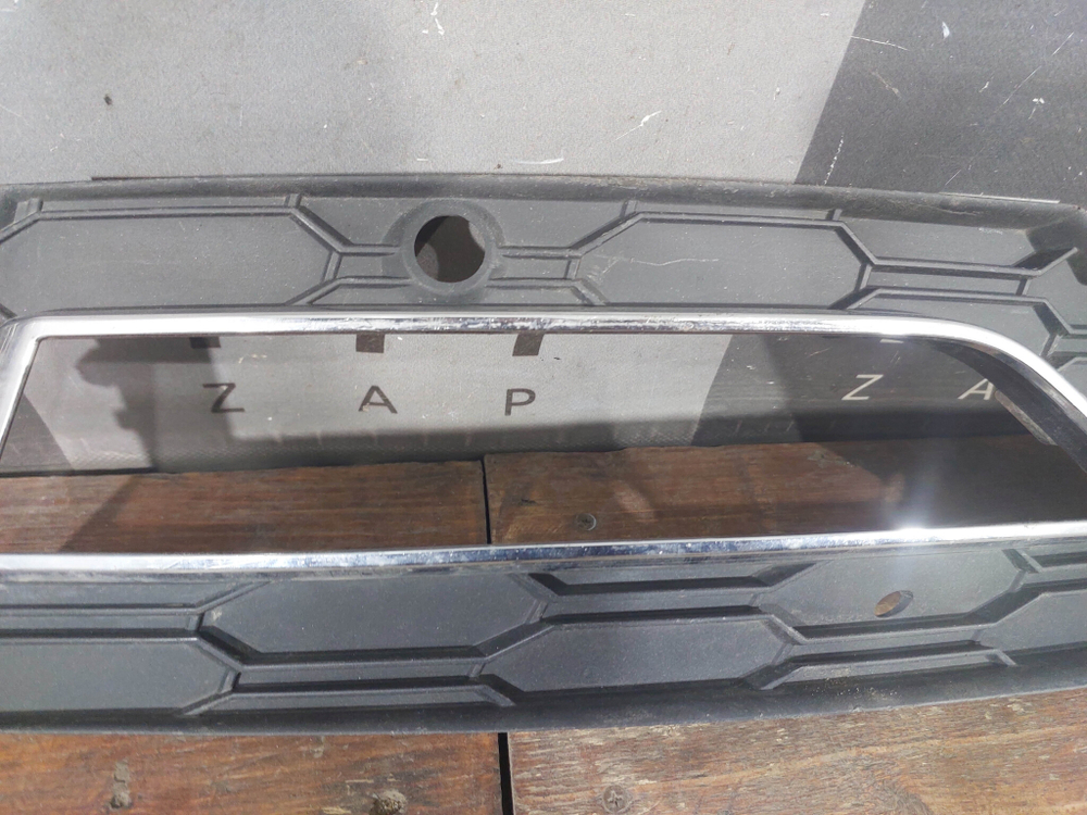 Накладка ПТФ правая Skoda Octavia 4 (A8) 19-нв Б/У Оригинал 5E3807682C