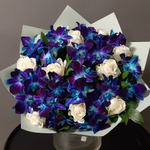 Букет из орхидей «Космические ласки»