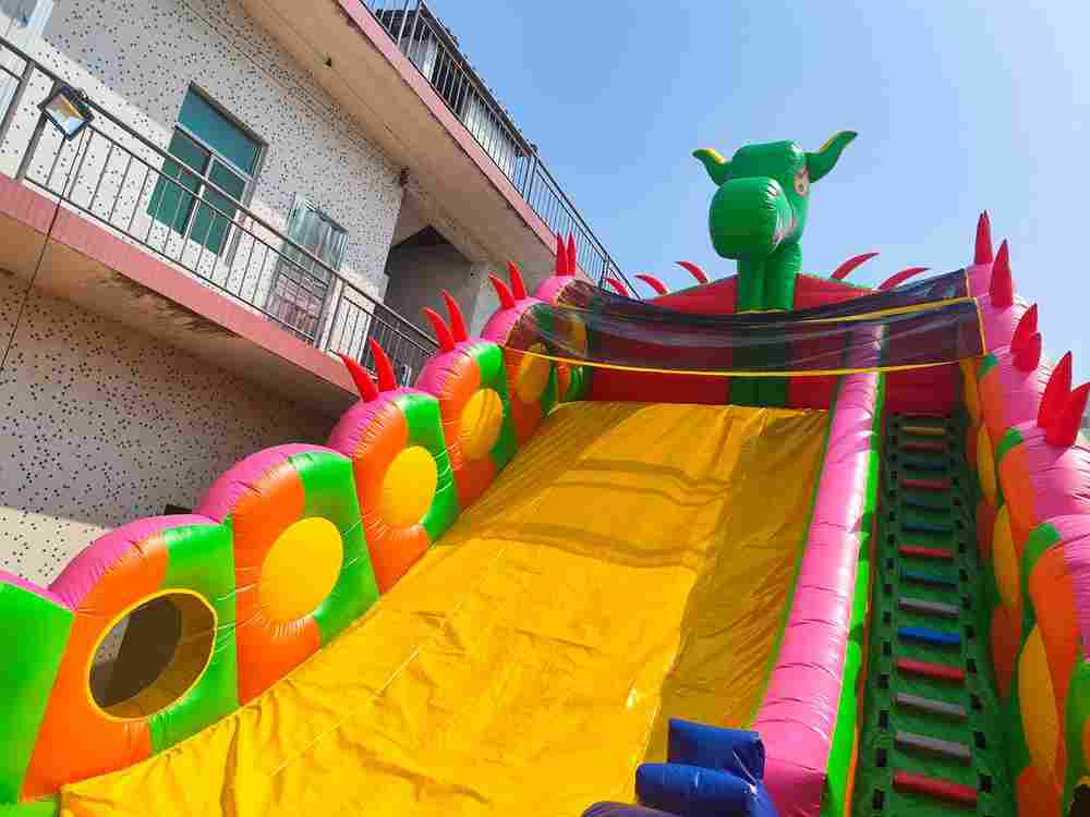 Батут-горка "Дракон 2", 11,5*6*9 м