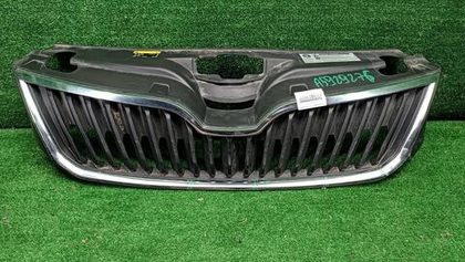 Решетка радиатора Skoda Rapid 1 (2012-2020)