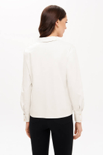 23413 Блузка женская (молочный)