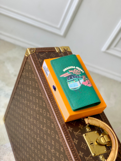 Louis Vuitton Brazza Wallet