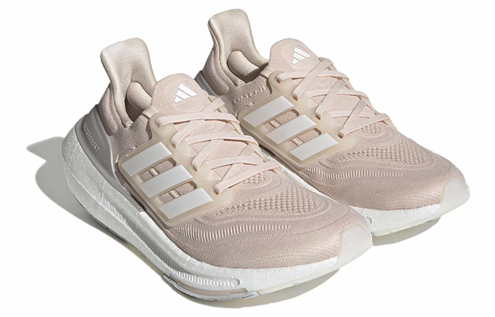Кроссовки Adidas Ultraboost Light (Женская размерная сетка)