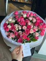 Букет моно из кустовых роз