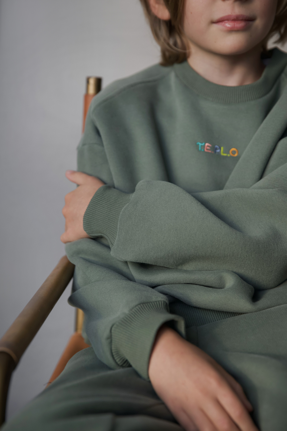 Свитшот с начесом в стиле oversize Шалфей