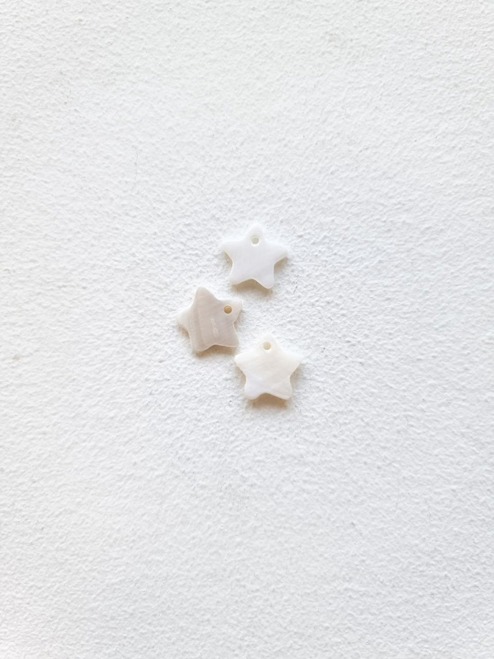 100021850 Подвеска из перламутра "Звезда", белый