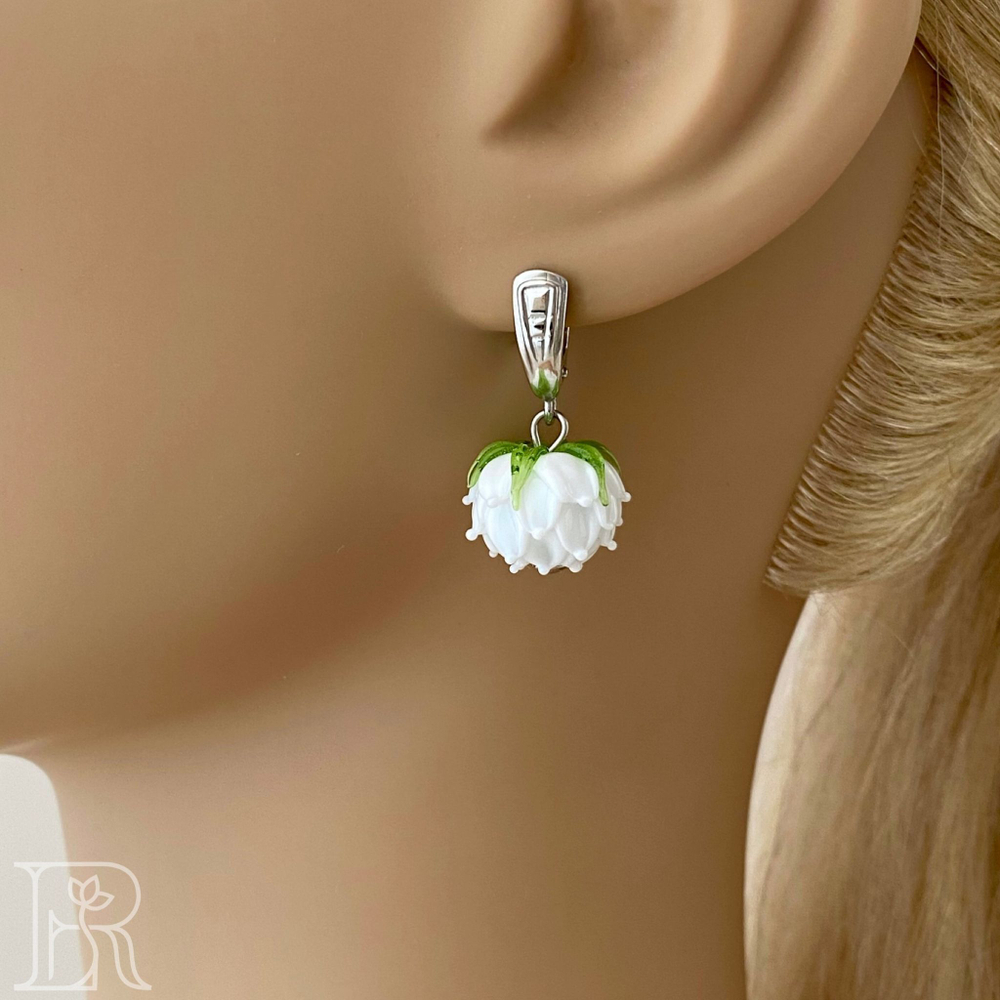 LEFIREL' Серьги серебряные женские "Клевер" с цветами из муранского стекла / ювелирные украшения из родированного серебра 925