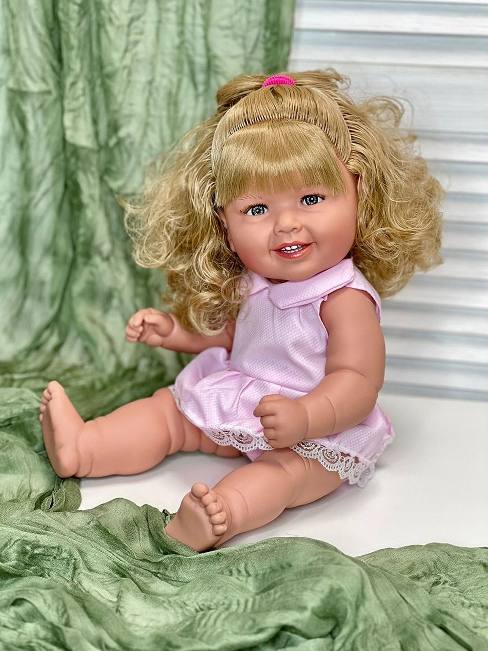Кукла Manolo Dolls виниловая Diana 47см в пакете (7267)