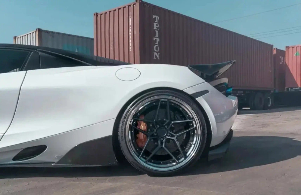 Карбоновый обвес для McLaren 720S 2017-2023 МакЛарен тюнинг