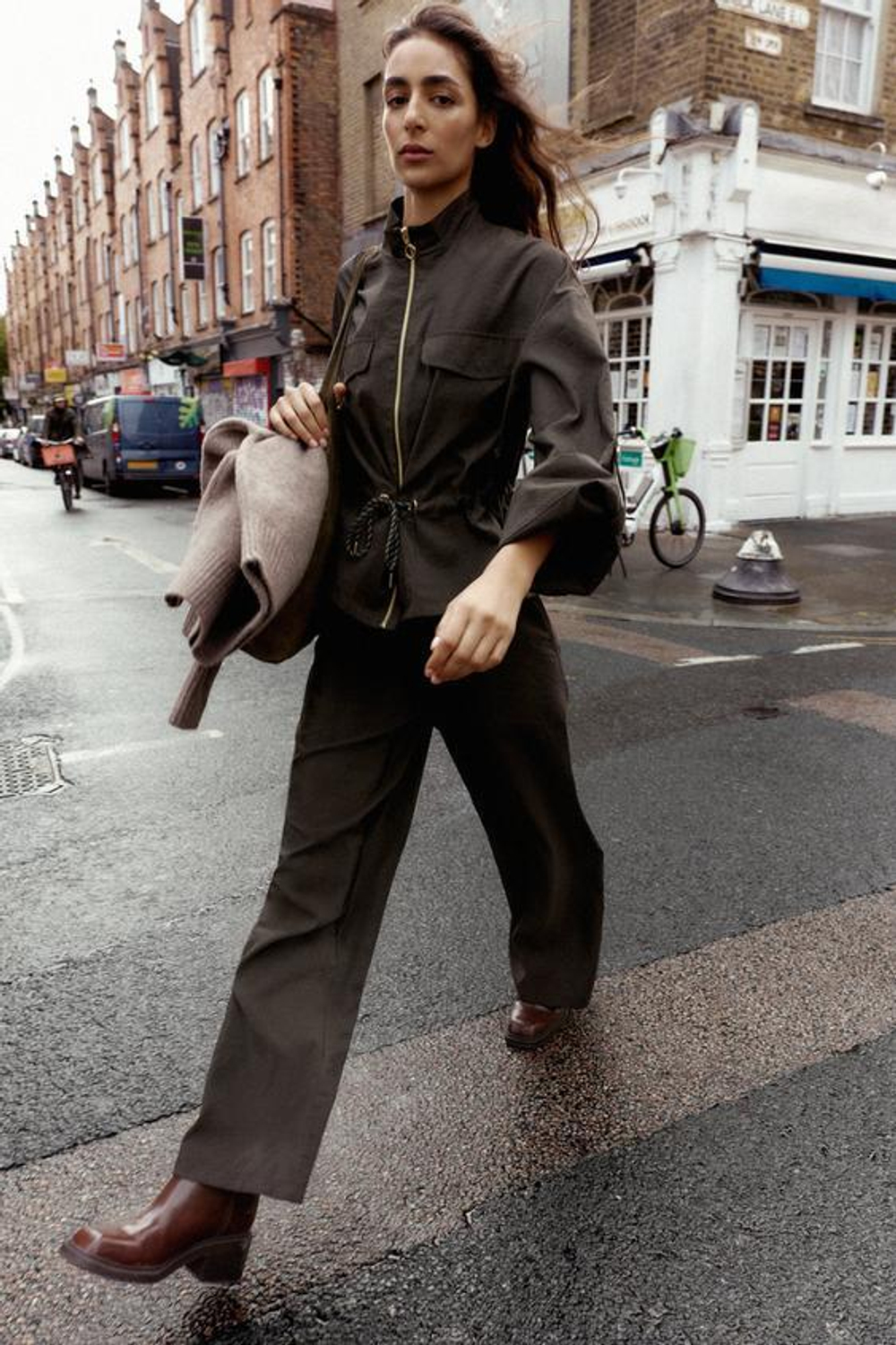 ZARA ШИРОКИЕ БРЮКИ С ЭЛАСТИЧНЫМ ПОЯСОМ, ТЕМНО-КОРИЧНЕВЫЙ