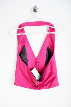 Жилет Kira Plastinina для модного образа, визуально на 38/40 размер