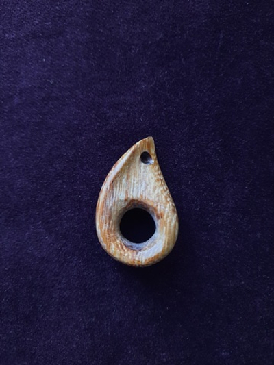 Подвеска, красное дерево, в ассортименте