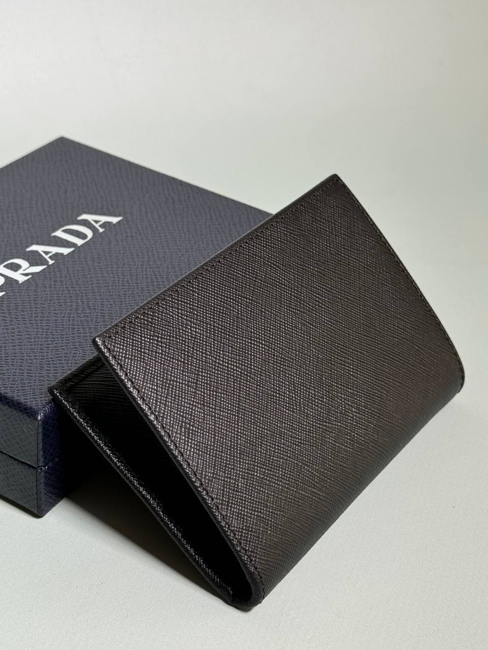 Кошелек Prada
