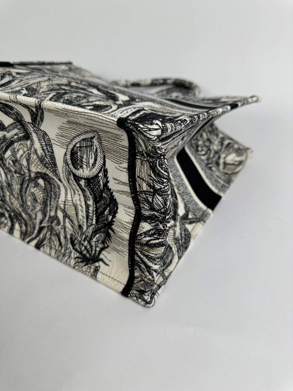 Сумка Christian Dior Book Tote
