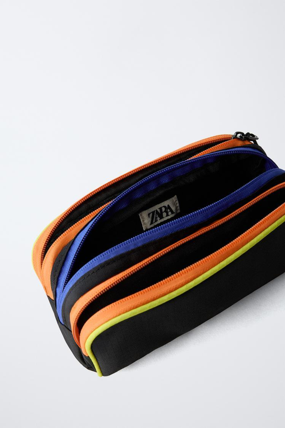 ZARA ШКОЛЬНЫЙ ПЕНАЛ, ЧЕРНЫЙ