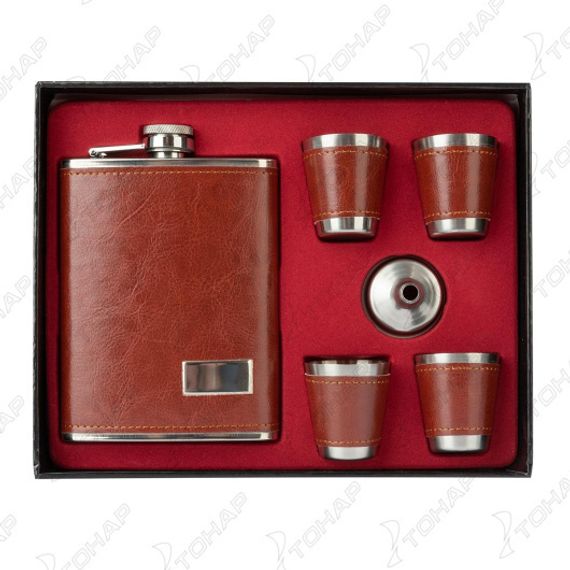 Набор Helios Фляжка (в коже 240 мл + 4 стопки + воронка)(HS-N-А07)