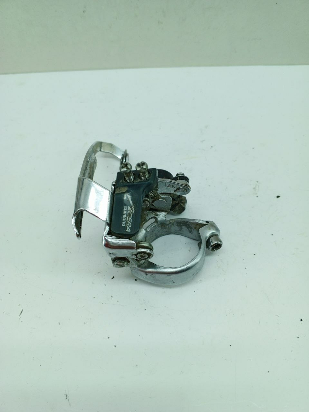 Переключатель на велосипед Shimano  FD-M330