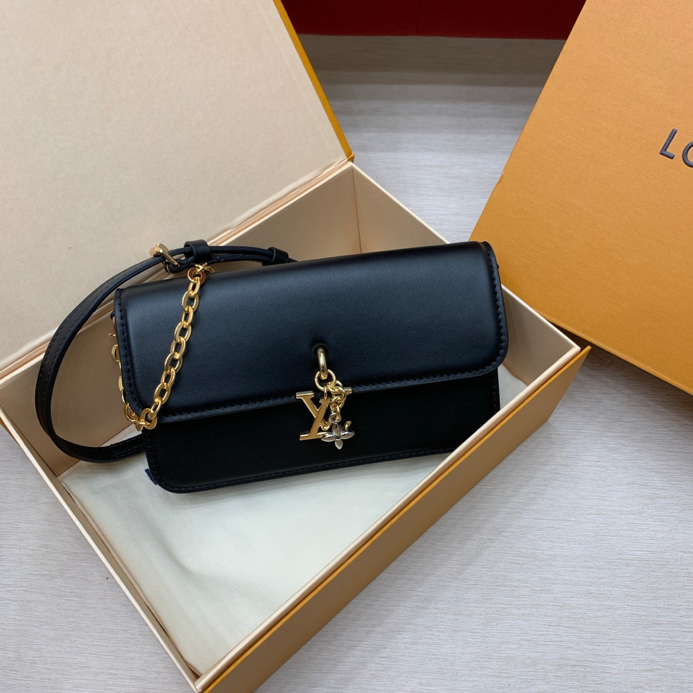Louis Vuitton Wallet On Chain LV Bloom