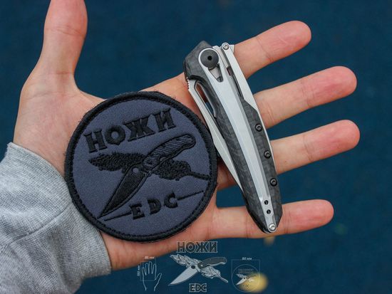 Складной нож Zero Tolerance 0990 c клинком из стали CPM-20CV, рукоять карбон