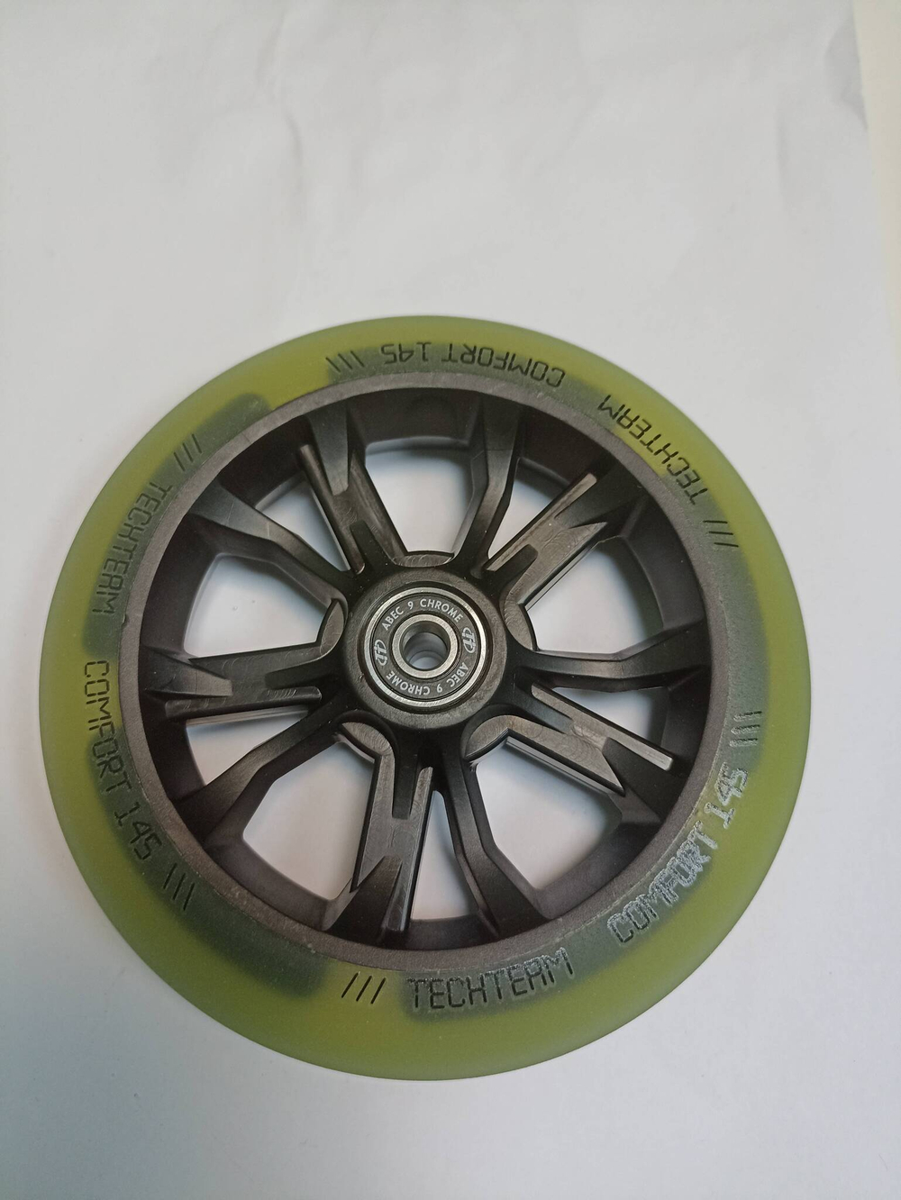Колесо Comfort 145 dark green ABEC - 9, LED-подсветка (10013160/100722/3343088, Китай)