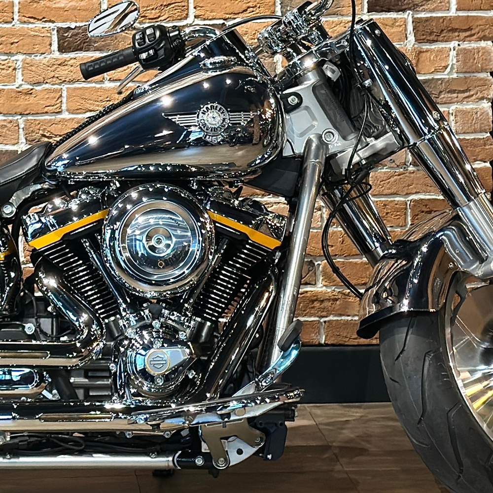 Harley-Davidson Fat Boy 117 Gray Ghost (Icon Collection)