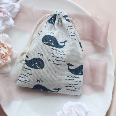 Упаковка, мешочек подарочный с китами 9*12 см, 1 шт