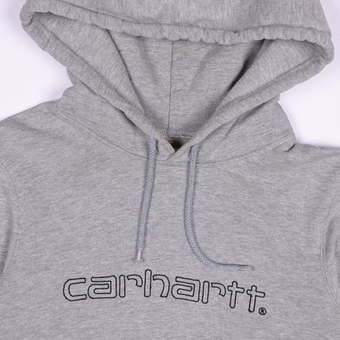 Серое женское худи Carhartt с крупной вышивкой на груди, S slim