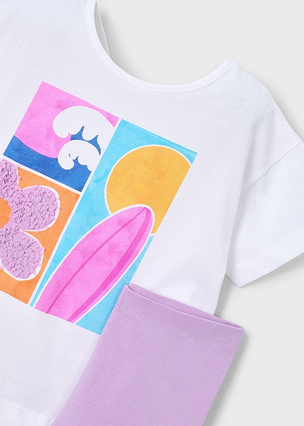 футболка с леггинсами