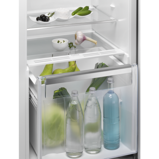 Встраиваемый холодильник Electrolux ERX 3214 AOX