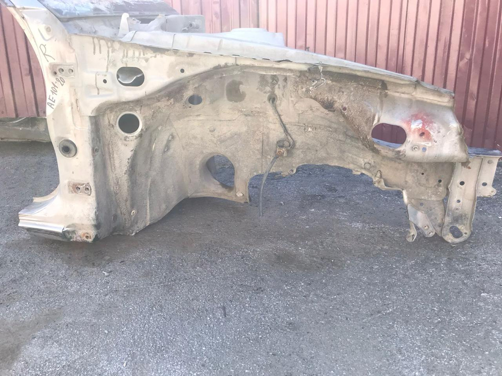 Лонжерон передний правый TOYOTA CERES 1993
