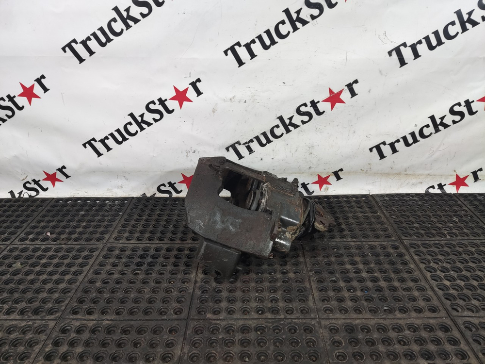 Суппорт передний правый