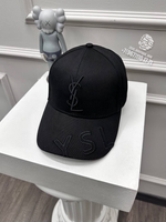Бейсболка Yves Saint Laurent