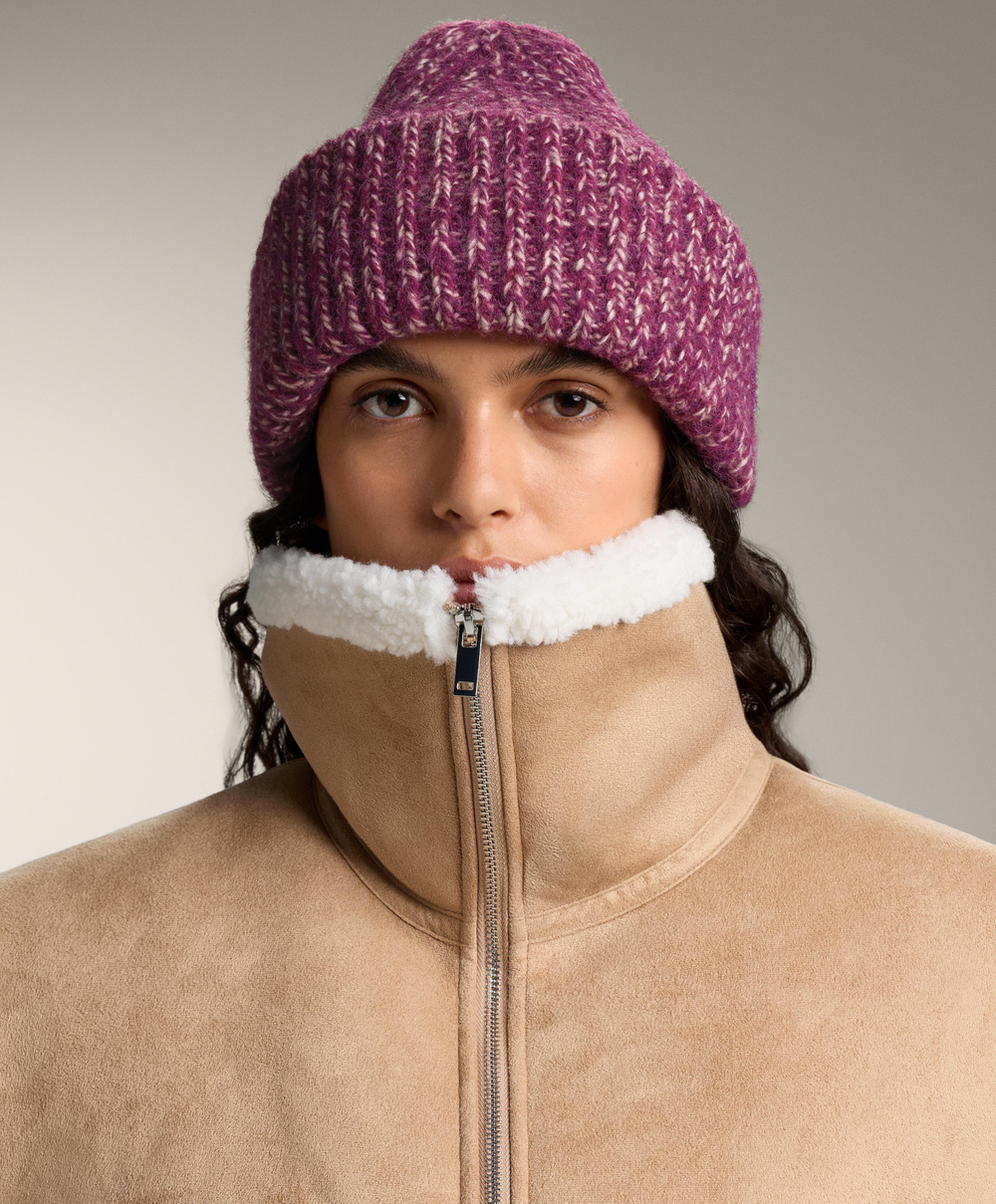 Oysho Вязаная шапка в крапинку, бургунди