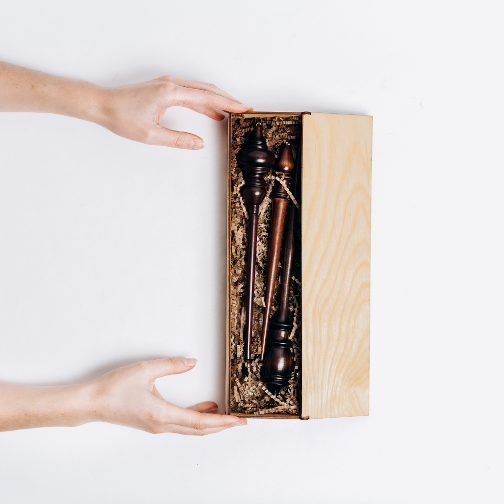 Набор из 3х веретен в подарочном органайзере, коробке. OV4.