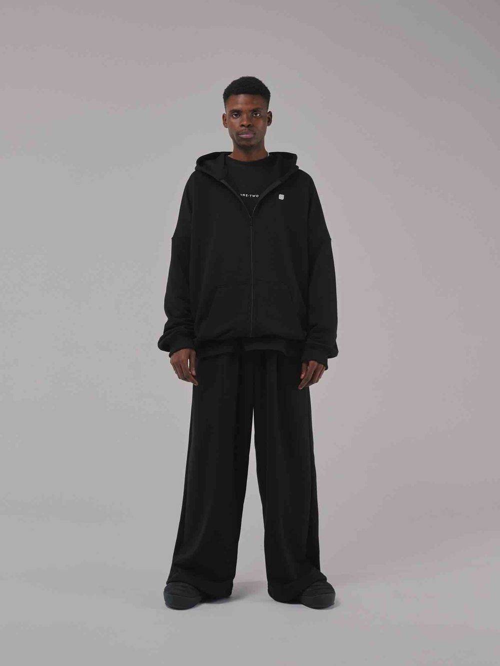 Худи One Two Zip-Up Hoodie Logo черные