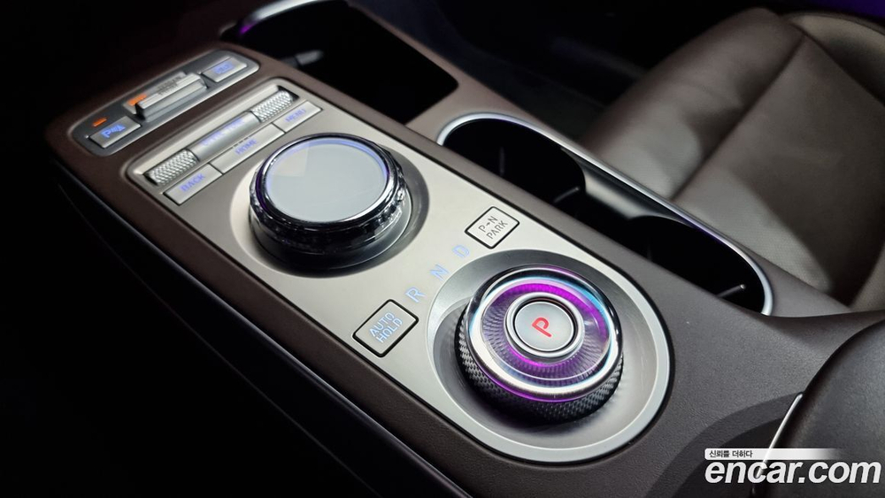 Genesis GV70 2.5T Бензин AWD (02.2021)