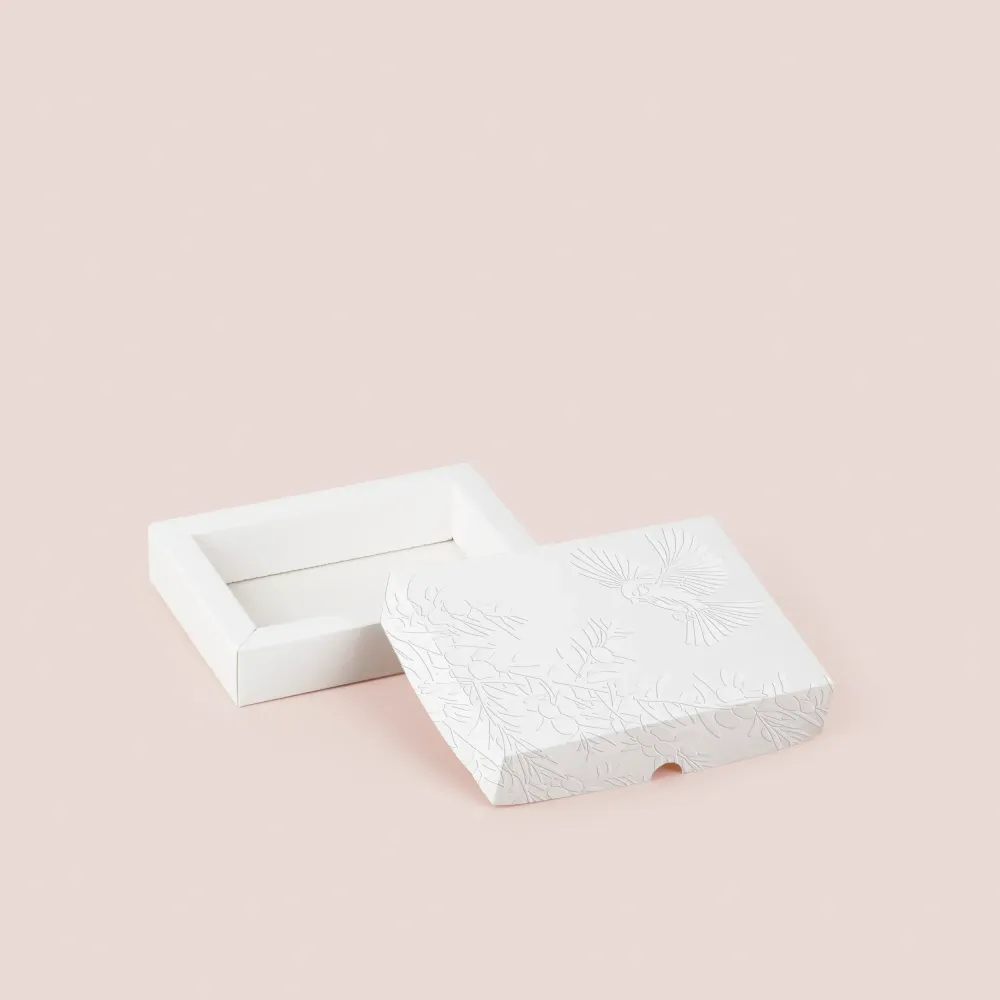 Коробка для пряников с тиснением 160*120*30 мм