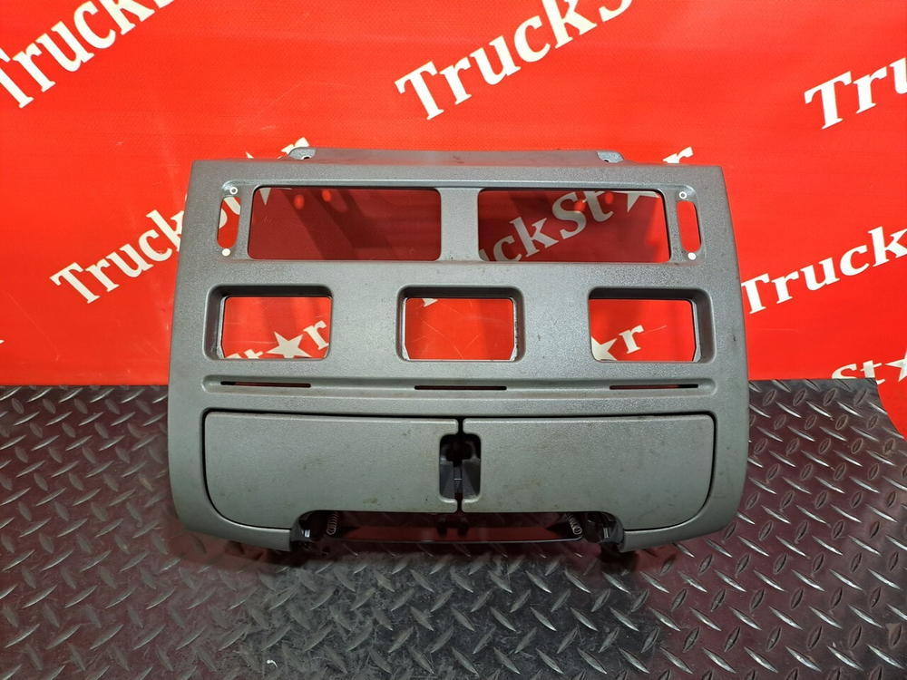 Консоль панели приборов 2018г.