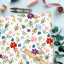 Ткань барби яркие цветы и листья на белом фоне