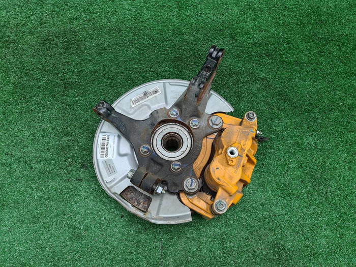 Кулак передний левый Changan Uni-T (2020-н.в.)