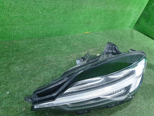 Фара левая Volvo S60 3 (2018-н.в.) LED