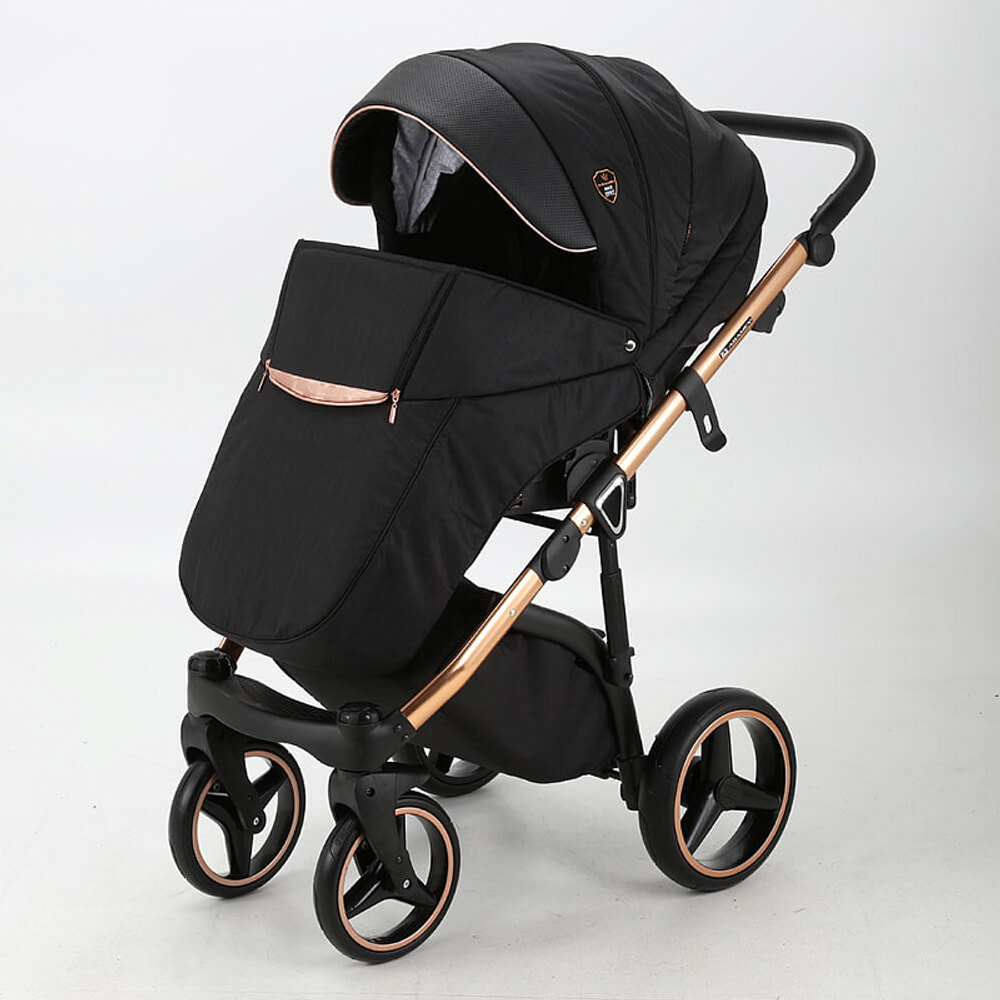 Детская коляска Adamex Cortina Special Edition 2 в 1 CT-402 кожа черная+черный+бронза