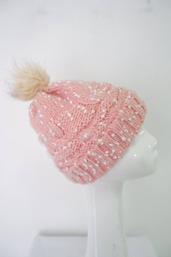 Шапка с помпоном