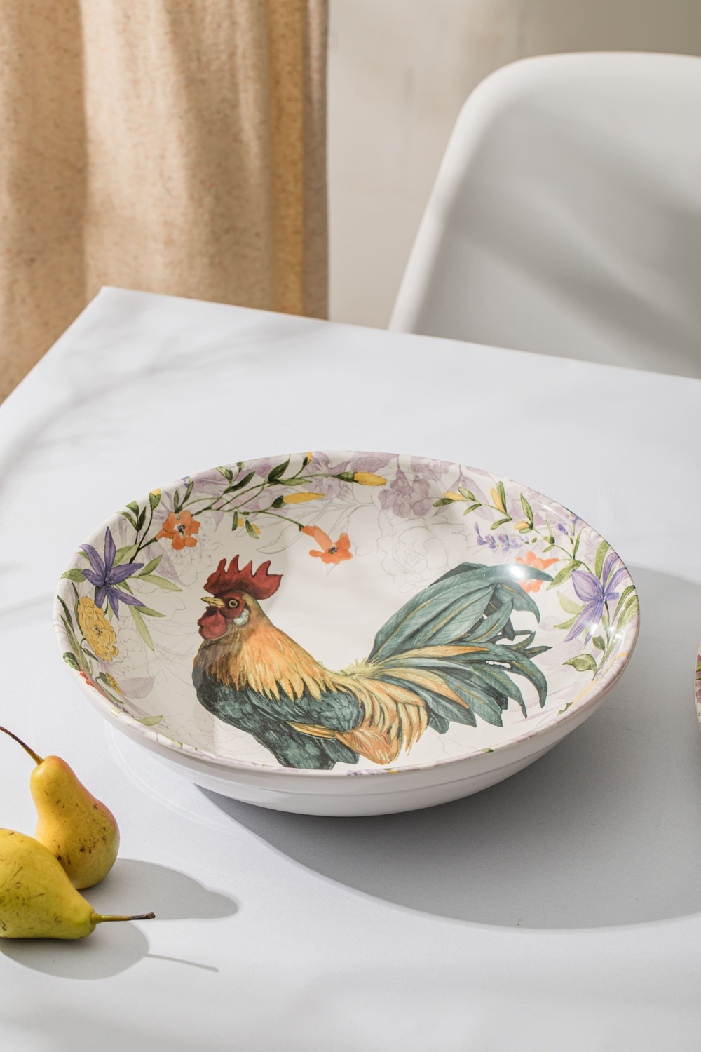 Блюдо круглое 33см Certified Int. Петушки на лугу