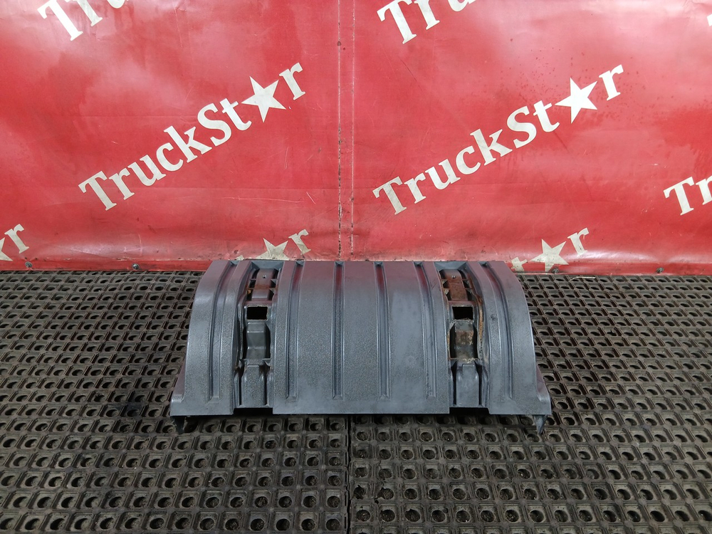 Крыло заднее задняя часть