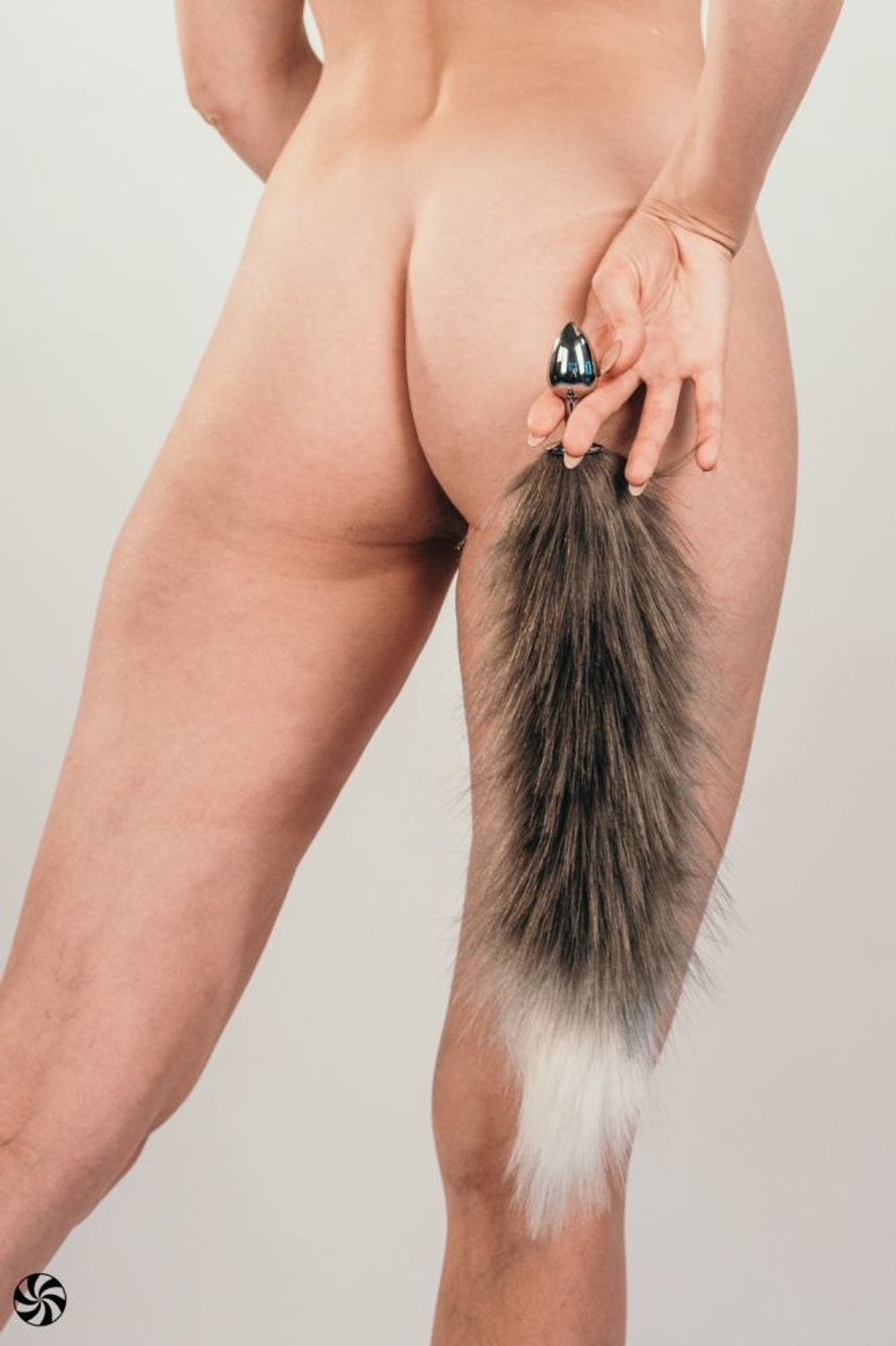 Анальная пробка Lola Games Galaxy с черным меховым хвостом