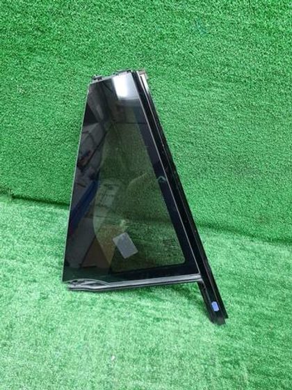 Форточка двери задняя правая RR Vogue 4 L405 12-22