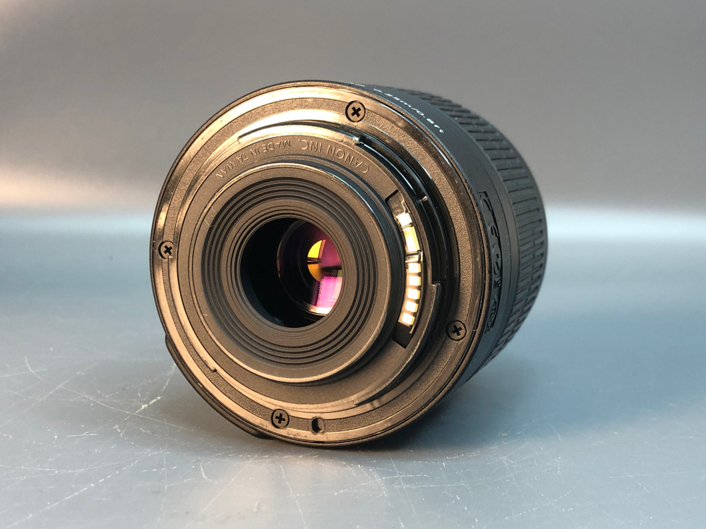 Canon 550D Kit 18-55mm, 9700 Кадров пробега