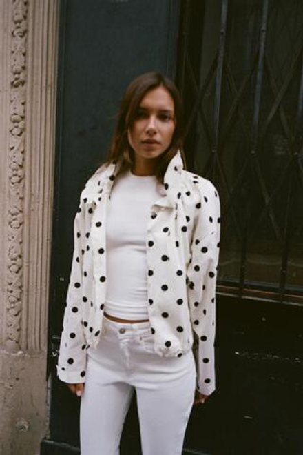 ZARA ДЖИНСЫ TRF CROPPED FLARE С ВЫСОКОЙ ПОСАДКОЙ, БЕЛЫЙ